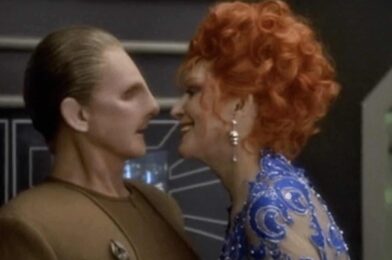 كيف فاز ماجيل باريت رودينبيري بطاقم فيلم Deep Space Nine